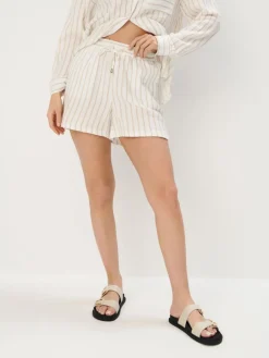 Sets|Shorts></noscript>MOHITO Baumwollshorts Weiu00df