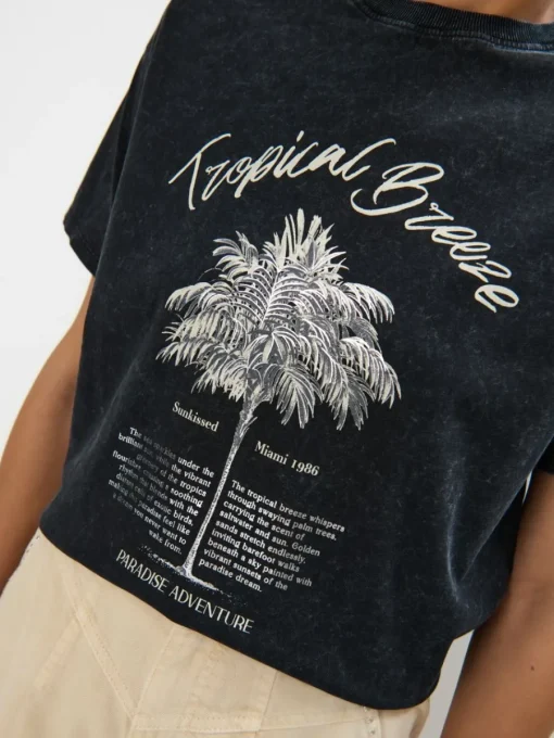 T-shirts, Tops>MOHITO Baumwoll-T-Shirt mit Print Grau