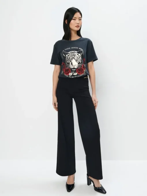 T-shirts, Tops>MOHITO Baumwoll-T-Shirt mit Print Schwarz