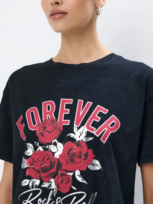T-shirts, Tops>MOHITO Baumwoll-T-Shirt mit Print Grau
