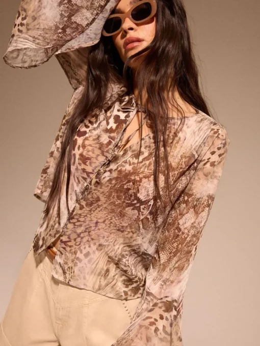Blusen, Hemden>MOHITO Blouse with animal print Beige