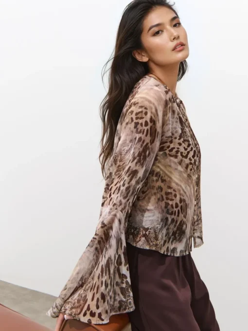 Blusen, Hemden>MOHITO Blouse with animal print Beige