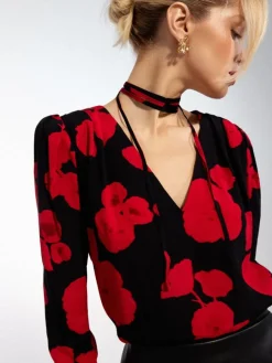 Blusen, Hemden></noscript>MOHITO Bluse mit Blumenprint Schwarz