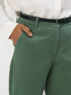 Am Häufigsten Ausgewählt|Hosen></noscript>MOHITO Chinohose mit Gürtel Grün