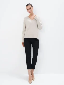 Pullover>MOHITO farbener Pullover mit V-Ausschnitt Creme