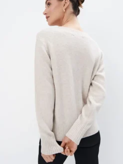 Pullover></noscript>MOHITO farbener Pullover mit V-Ausschnitt Creme