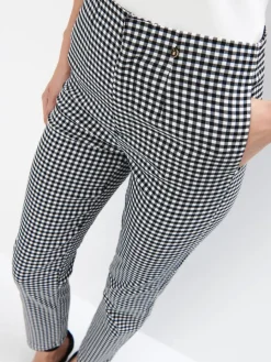 Hosen></noscript>MOHITO Elegante Hosen Schwarz