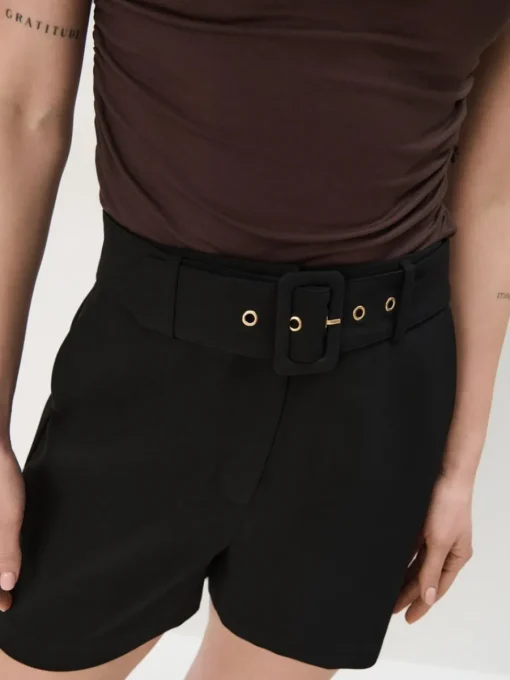 Shorts>MOHITO Elegante Shorts Schwarz