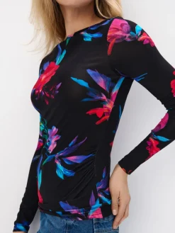 Blusen, Hemden></noscript>MOHITO Figurbetonte Bluse mit Muster Schwarz