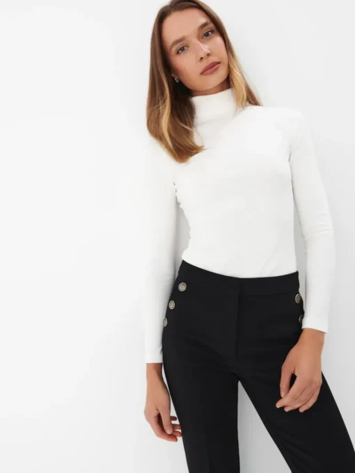 Pullover>MOHITO Figurbetonter Rollkragenpullover Creme