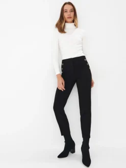 Pullover>MOHITO Figurbetonter Rollkragenpullover Creme