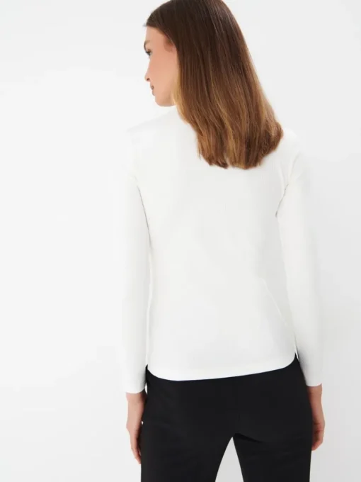 Pullover>MOHITO Figurbetonter Rollkragenpullover Creme