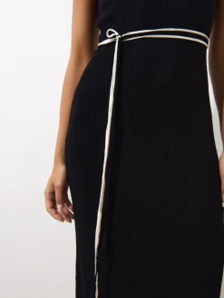 Coming Soon!></noscript>MOHITO Figurbetontes Midikleid Schwarz