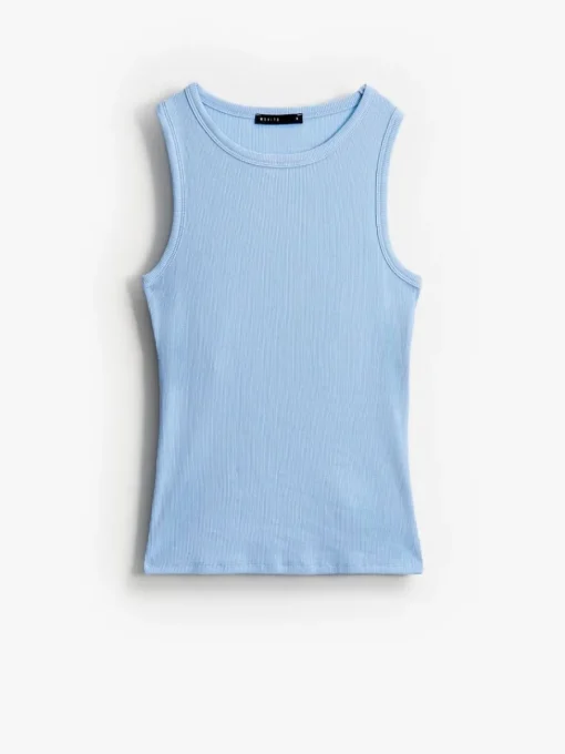 T-shirts, Tops>MOHITO Figurbetontes Top Blau