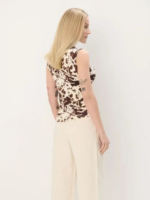 T-shirts, Tops>MOHITO Figurbetontes Top Nude