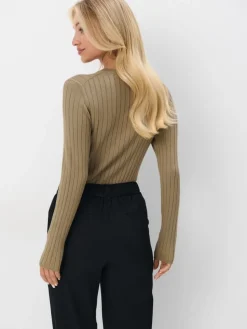 Pullover></noscript>MOHITO Figurnaher Pullover Khaki