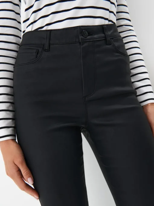 Jeans>MOHITO Gewachste Hose Schwarz