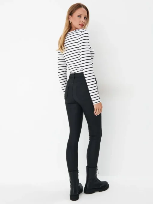 Jeans>MOHITO Gewachste Hose Schwarz