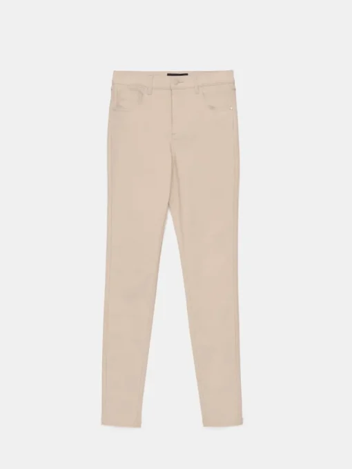 Jeans>MOHITO Gewachste Hose im Skinny-Fit Beige