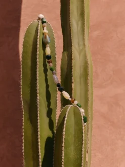 Schmuck></noscript>MOHITO Halskette Mehrfarbig