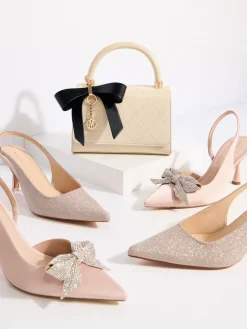 Am Häufigsten Ausgewählt|Entdecke Alles></noscript>MOHITO Handtasche mit einer Kette Beige