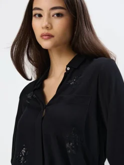 Blusen, Hemden></noscript>MOHITO Hemdbluse mit hohem Viskoseanteil Schwarz