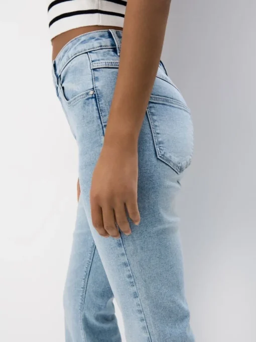 Jeans>MOHITO High waisted flare jeans Blau