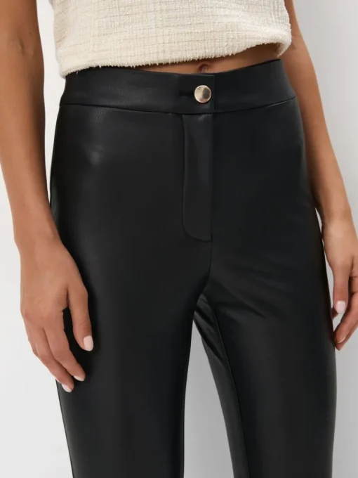 Hosen>MOHITO Hose aus Kunstleder Schwarz