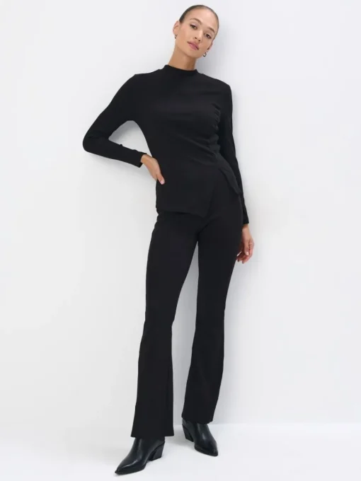 Hosen>MOHITO Hose im Flare-Fit Schwarz