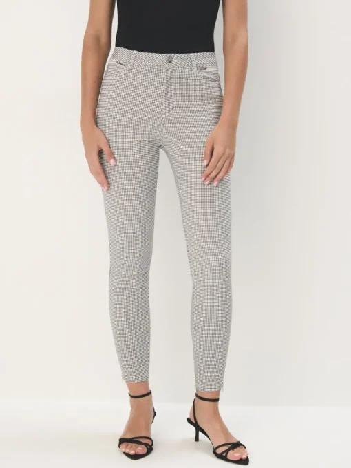 Hosen>MOHITO Hose im Skinny-Fit Schwarz