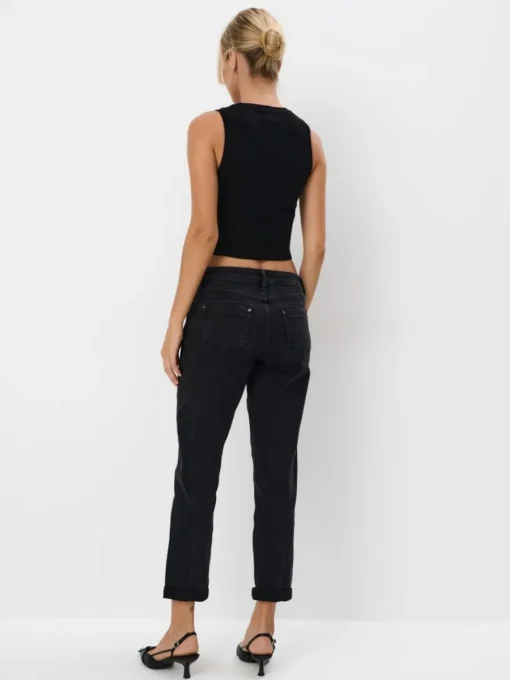 Jeans>MOHITO Jeans im Boyfriend-Fit Schwarz