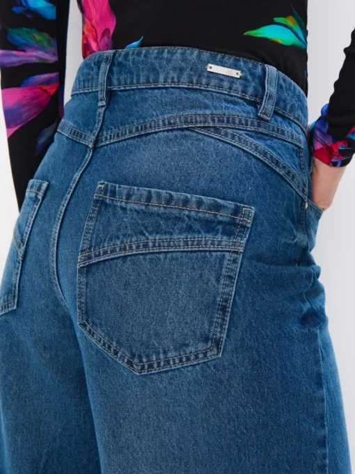 Jeans>MOHITO Jeans mit weitem Bein Blau
