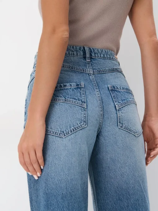 Jeans>MOHITO Jeans mit weitem Bein Blau