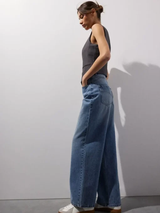Jeans>MOHITO Jeans mit weitem Bein Blau