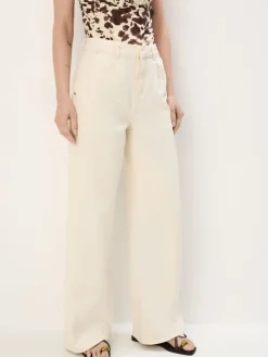 Jeans>MOHITO Jeans mit weitem Bein Creme