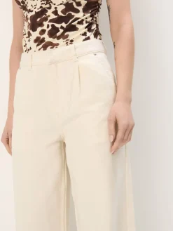 Jeans></noscript>MOHITO Jeans mit weitem Bein Creme