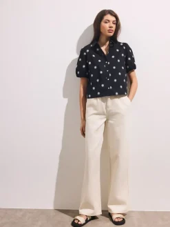 Jeans></noscript>MOHITO Jeans mit weitem Bein Creme