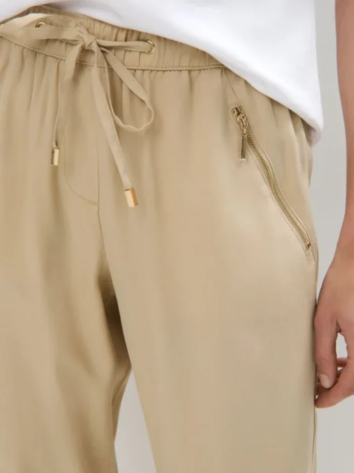 Hosen>MOHITO Joggerhosen Beige