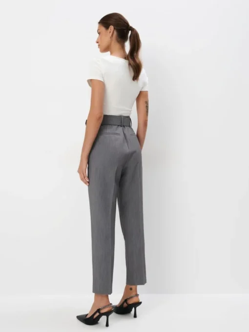 Hosen>MOHITO Karottenhose im Slim-Fit Grau