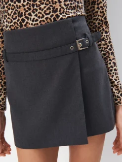 Shorts></noscript>MOHITO Kurzer Hosenrock Grau