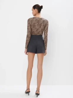 Shorts></noscript>MOHITO Kurzer Hosenrock Grau