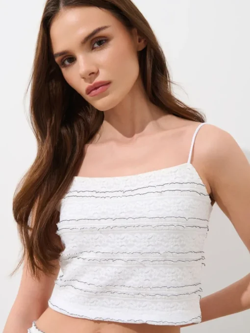 Sets|T-shirts, Tops>MOHITO Kurzes Top Weiu00df
