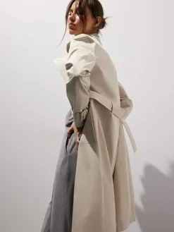 Jacken, Mäntel></noscript>MOHITO Langer zweireihiger Trenchcoat Creme