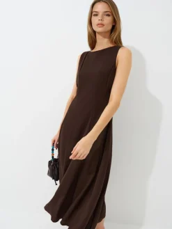 Coming Soon!></noscript>MOHITO Maxikleid Dunkelbraun