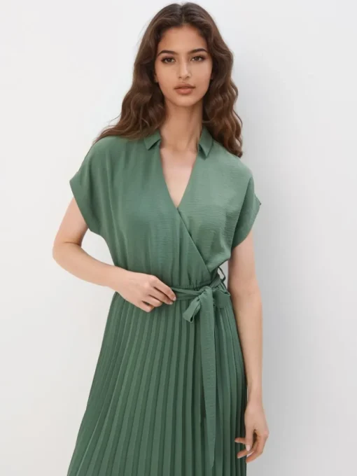 Kleider Für Hochzeitsgäste|Kleider, Overalls>MOHITO Midikleid mit Kuvert-Ausschnitt Grün