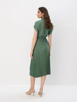 Kleider Für Hochzeitsgäste|Kleider, Overalls></noscript>MOHITO Midikleid mit Kuvert-Ausschnitt Grün