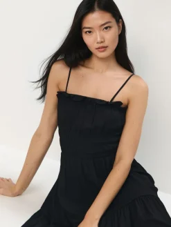 Frühlingskleider|Kleider, Overalls>MOHITO Midikleid mit Trägern Schwarz