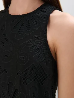 Frühlingskleider|Kleider, Overalls></noscript>MOHITO Minikleid Schwarz