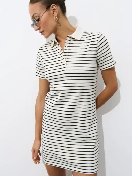 Coming Soon!>MOHITO Minikleid mit kurzen Ärmeln Weiu00df