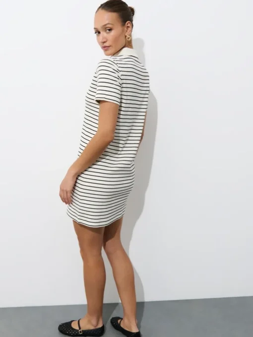 Coming Soon!>MOHITO Minikleid mit kurzen Ärmeln Weiu00df